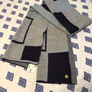 Anne Klein fashion sweater scarf NWT